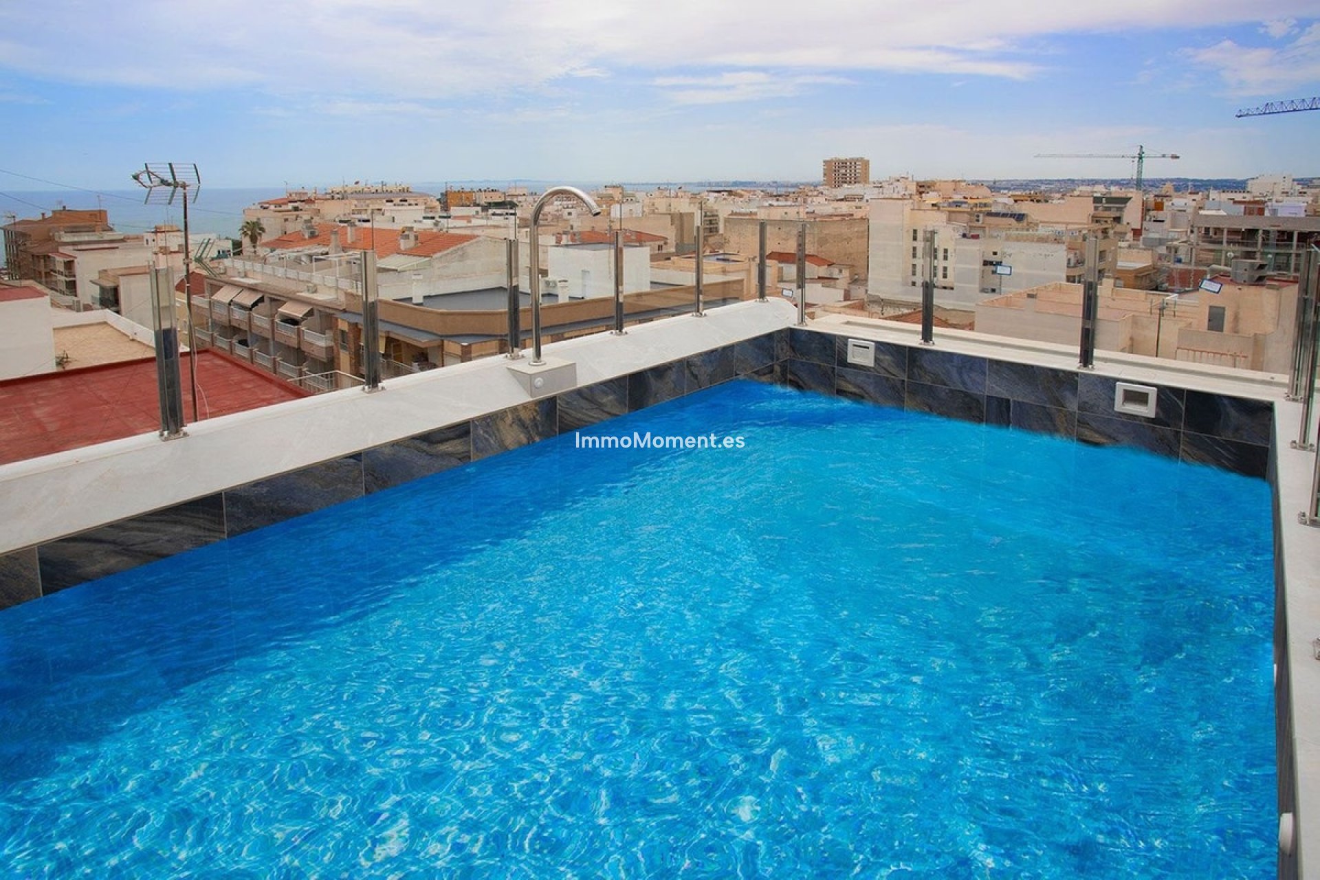 Resale - Apartment - Torrevieja - Torrevieja Centro