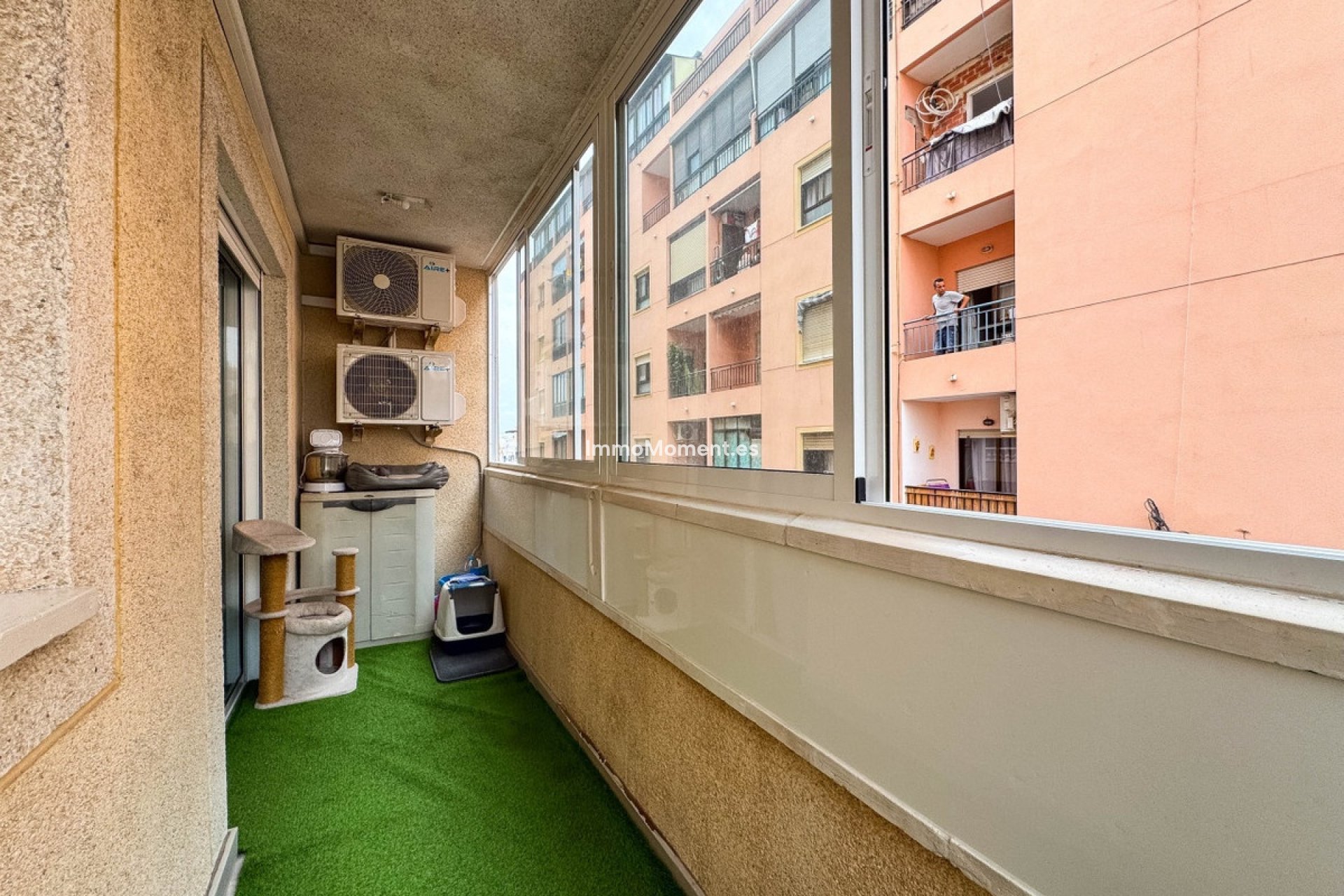 Resale - Apartment - Torrevieja - Torrevieja Centro