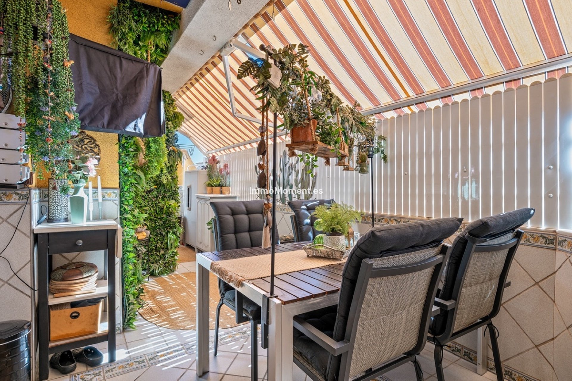 Resale - Apartment - Torrevieja - Torrevieja Centro
