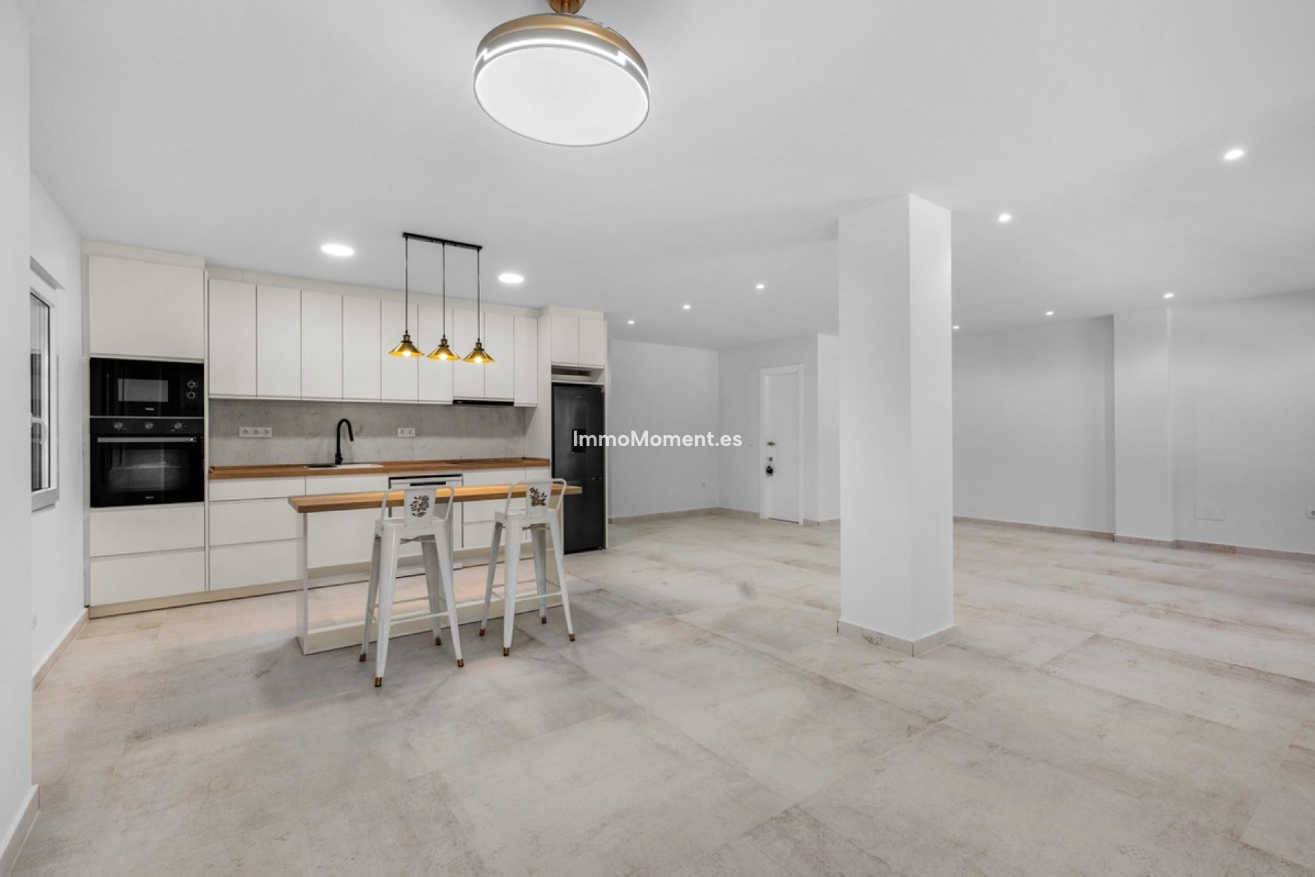 Resale - Apartment - Torrevieja - Torrevieja Centro