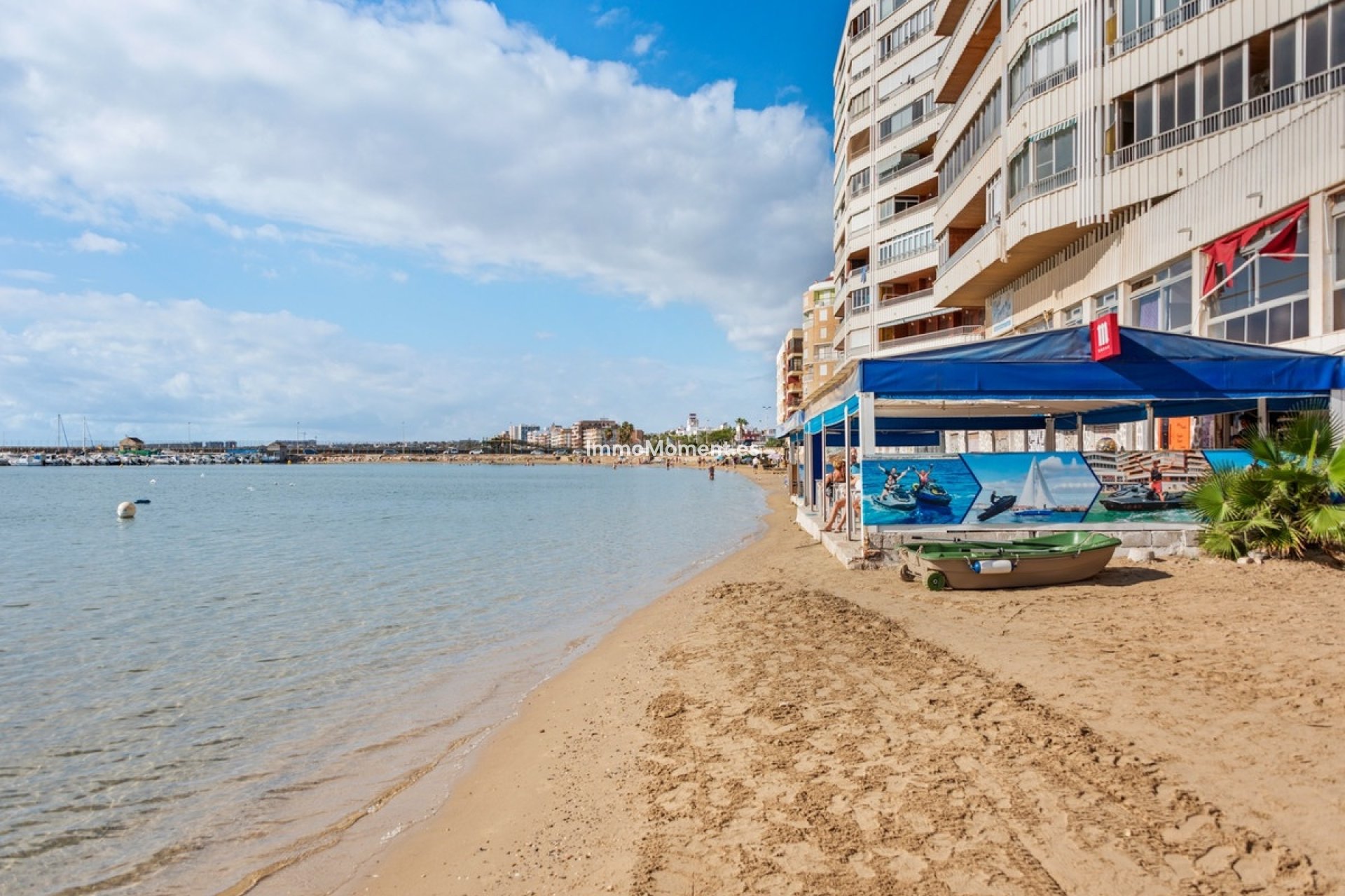 Resale - Apartment - Torrevieja - Torrevieja Centro
