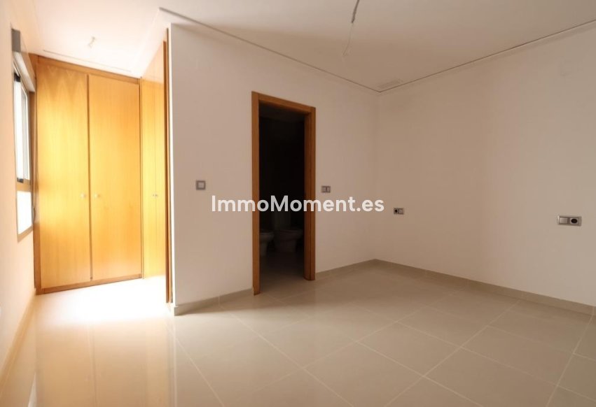Resale - Apartment - Torrevieja - Torrevieja Centro