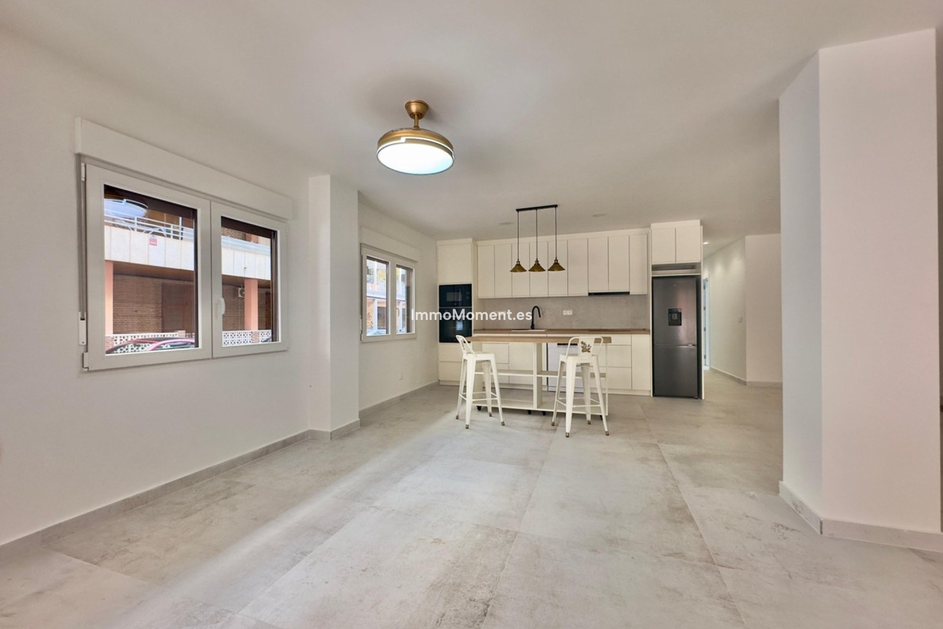 Resale - Apartment - Torrevieja - Torrevieja Centro