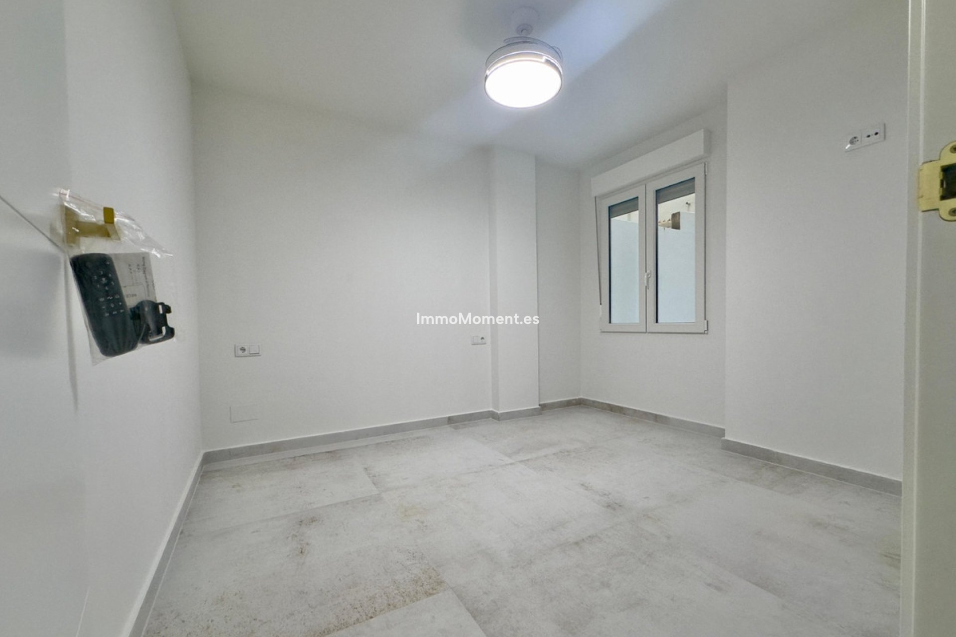 Resale - Apartment - Torrevieja - Torrevieja Centro