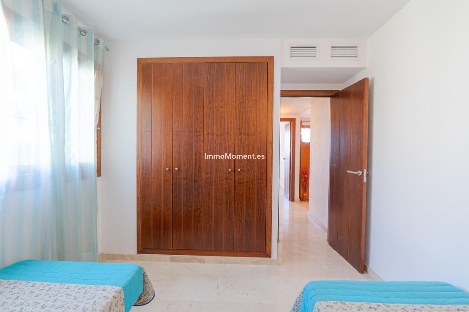Resale - Apartment - Torrevieja - Torrevieja Centro