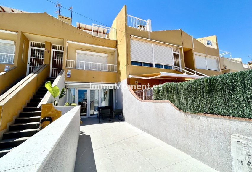 Resale - Apartment - Torrevieja - Torrevieja Centro