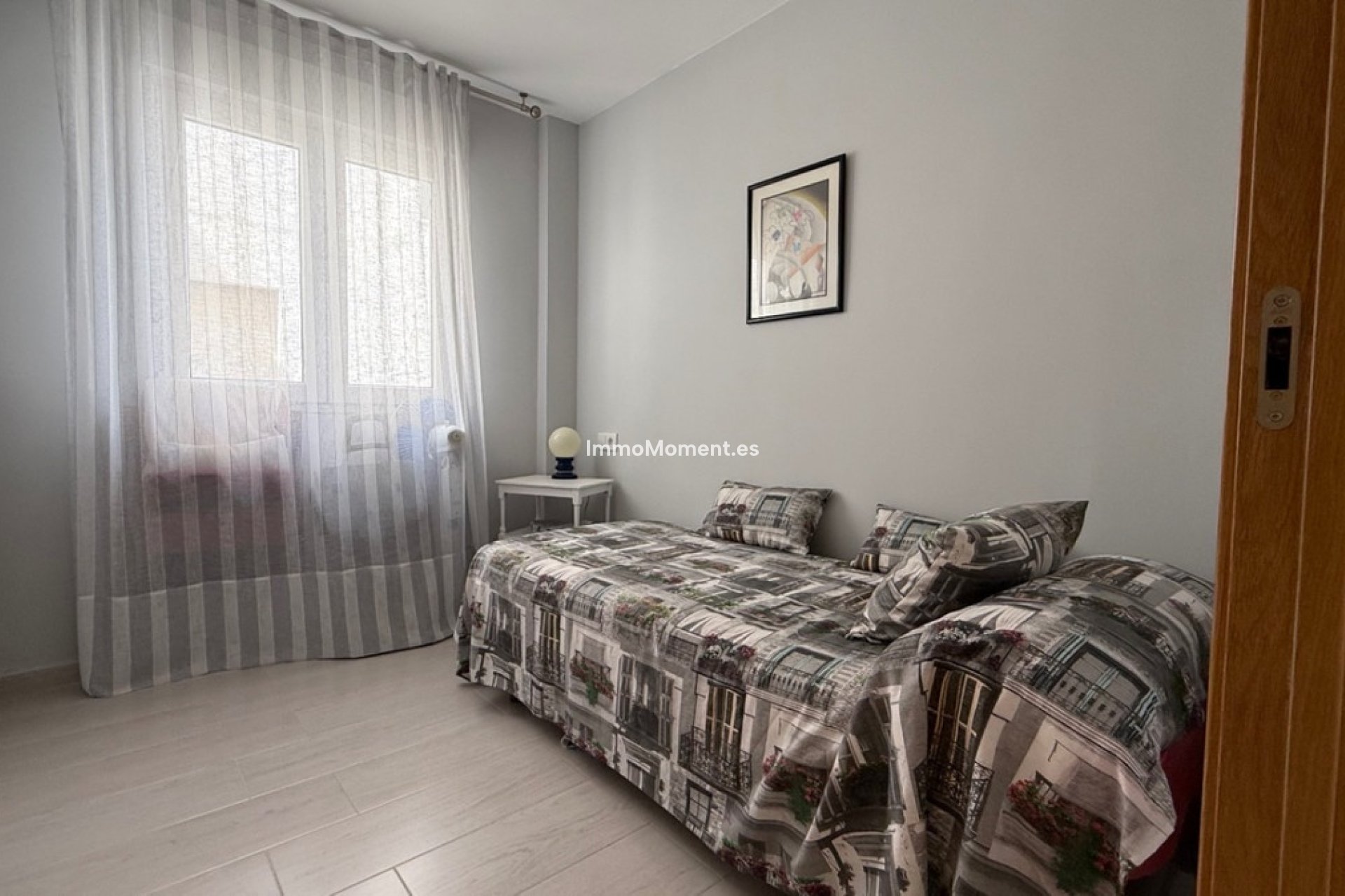 Resale - Apartment - Torrevieja - Torrevieja Centro
