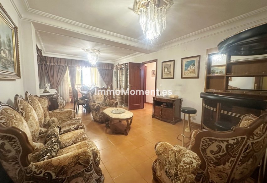 Resale - Apartment - Torrevieja - Torrevieja Centro