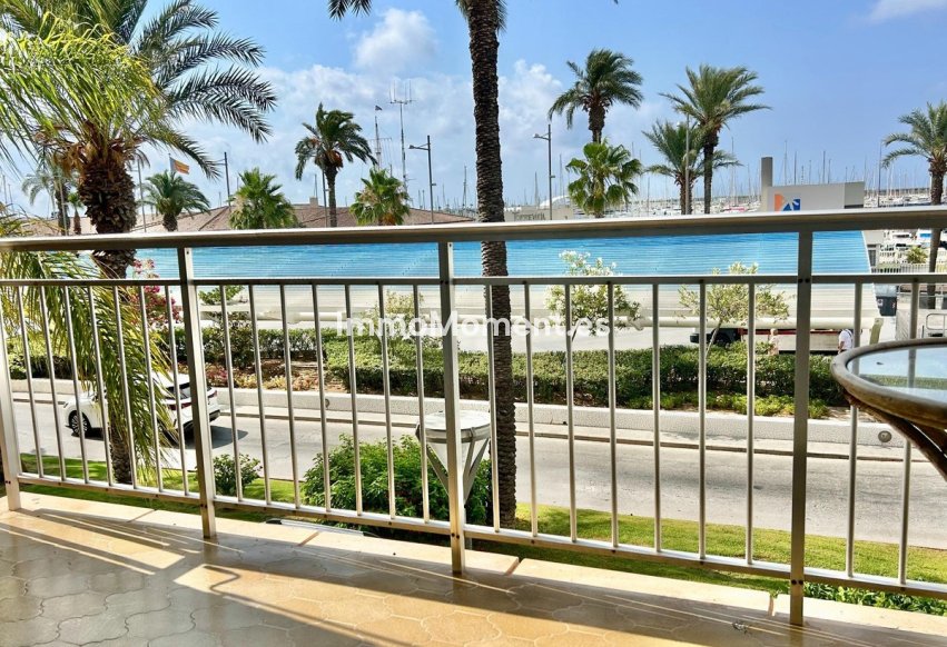 Resale - Apartment - Torrevieja - Torrevieja Centro
