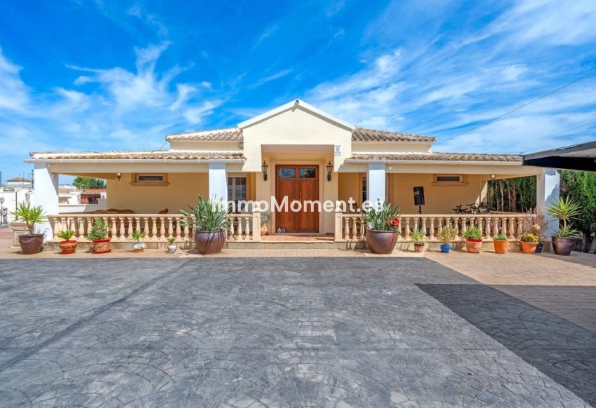 Resale - Country house - Almoradí - Heredades