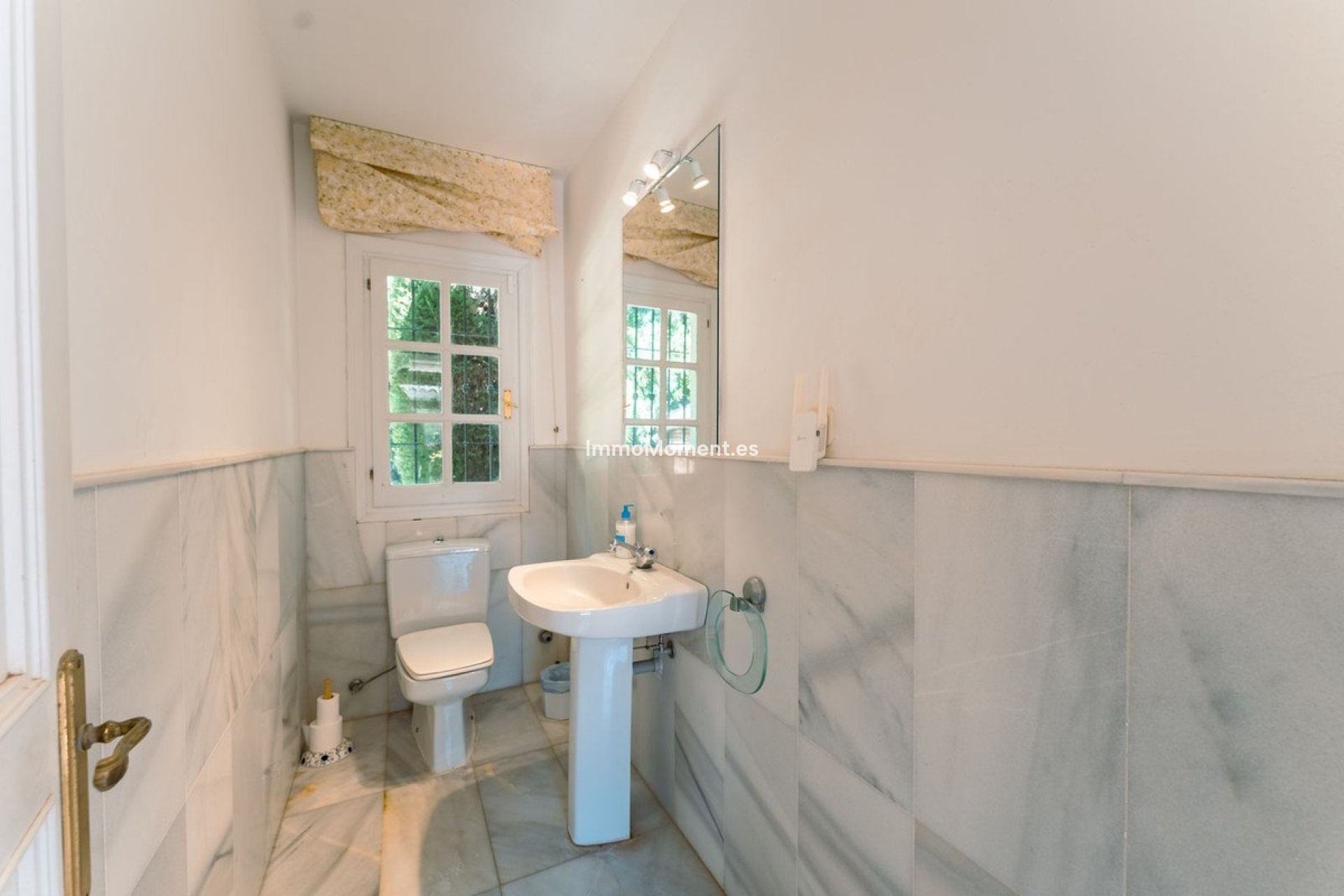 Resale - Country house - Estepona - Cancelada
