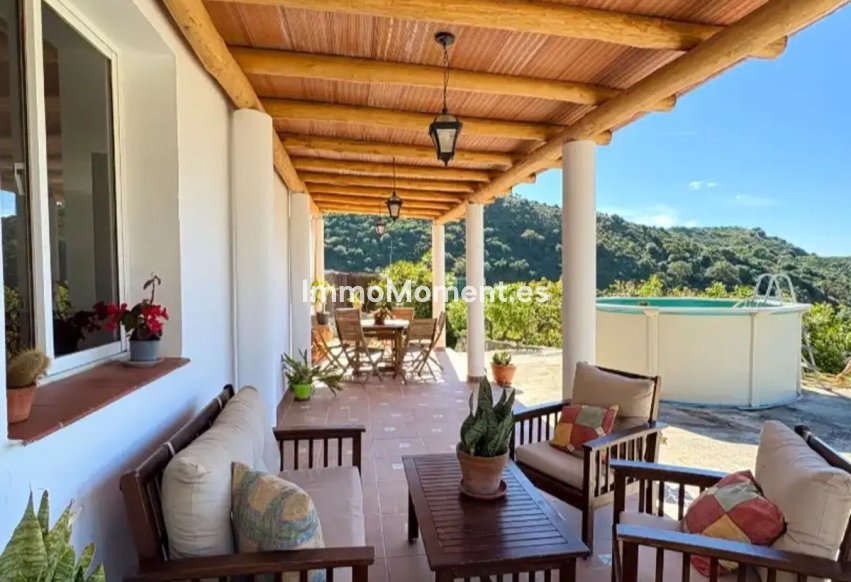Resale - Country house - Estepona - Estepona Centro