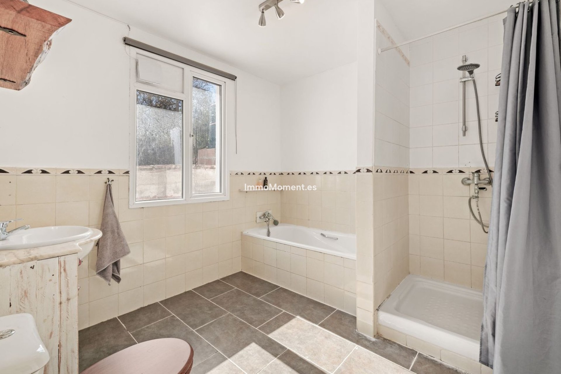 Resale - Country house - Estepona - Estepona Centro