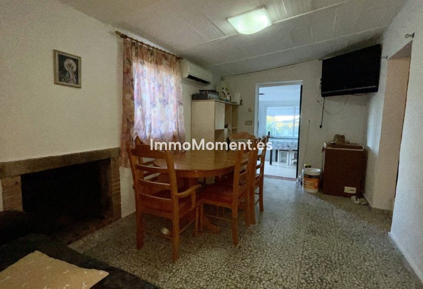 Resale - Country house - Estepona - Estepona Centro