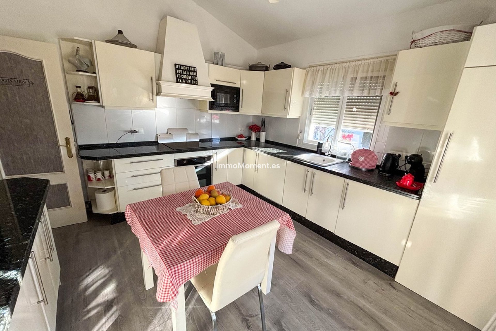 Resale - Country house - Estepona - Estepona Centro