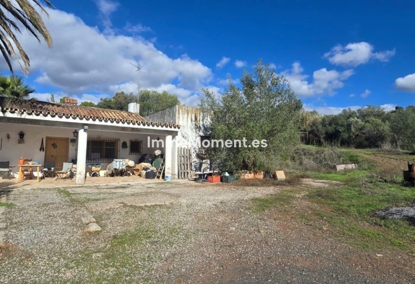 Resale - Country house - Estepona - Estepona Centro