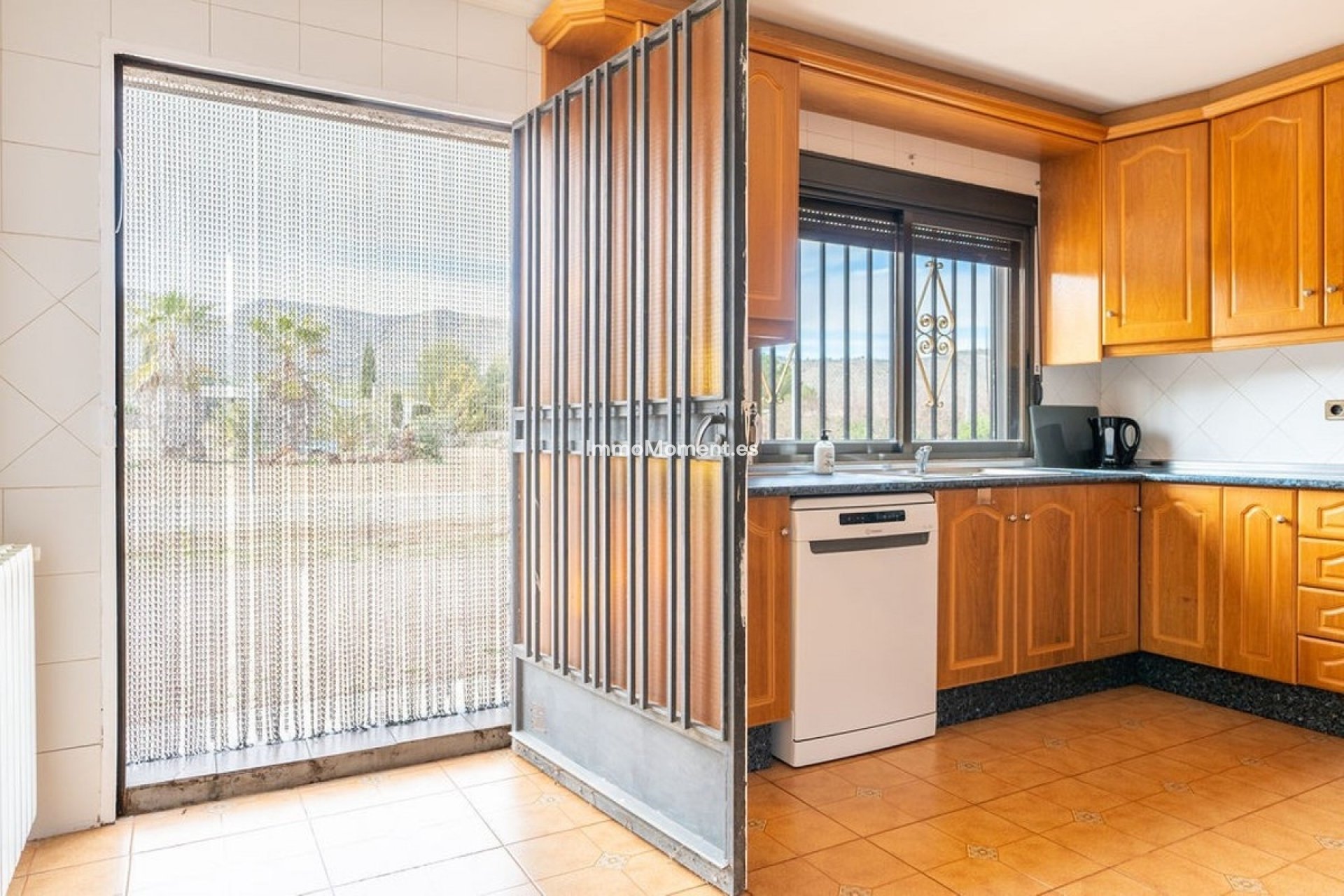 Resale - Country house - Hondón de las Nieves - Hondón de las Nieves Centro