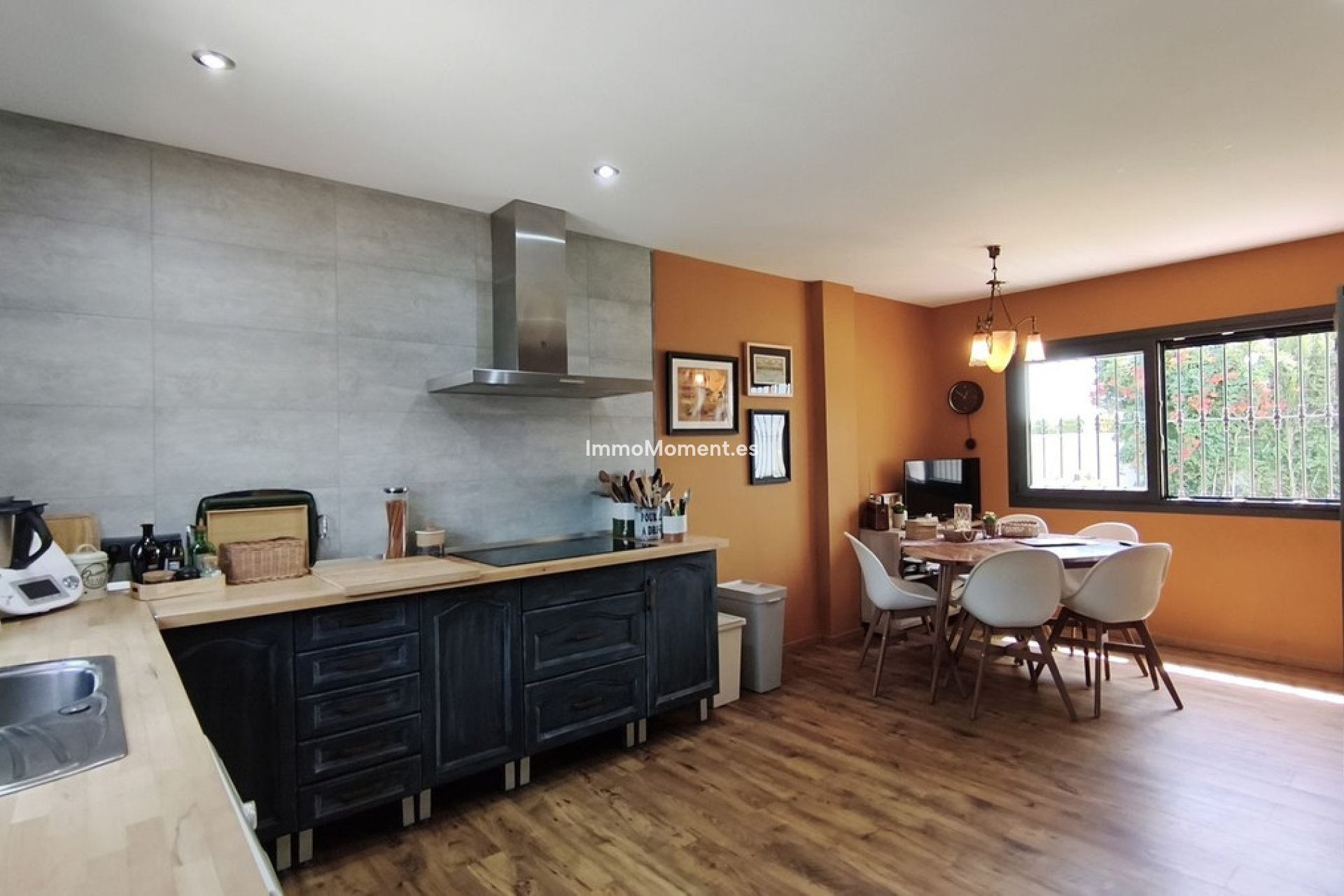 Resale - Country house - Inland  - Alhaurín de la Torre