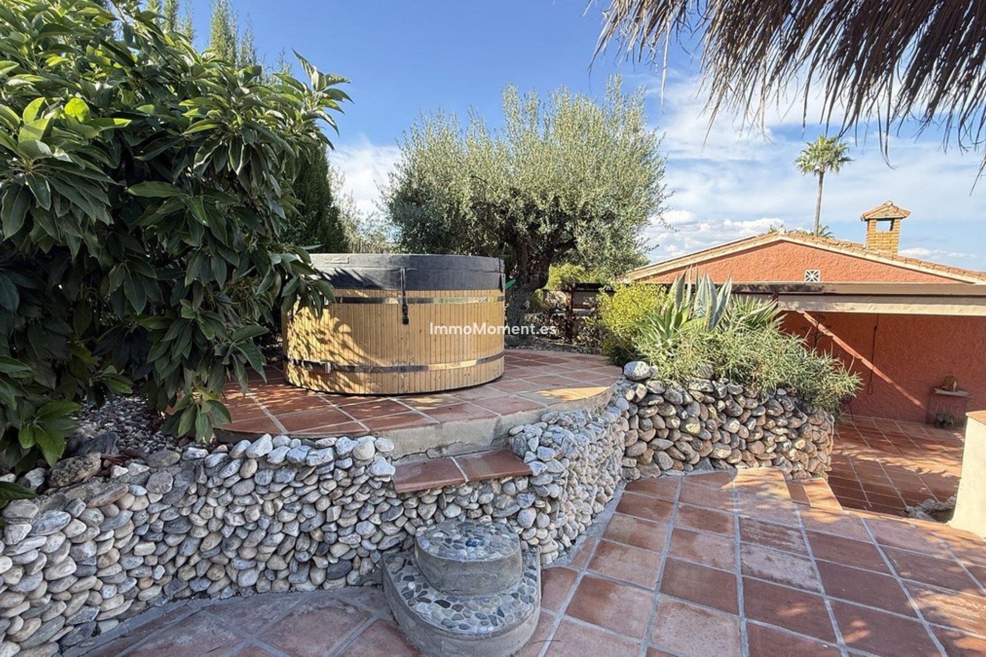 Resale - Country house - Inland  - Alhaurín de la Torre