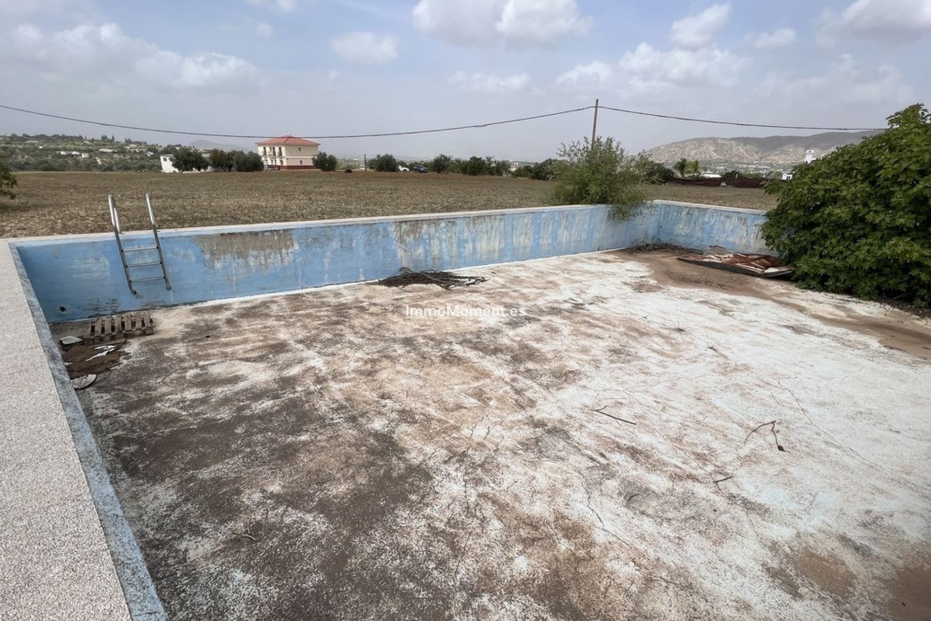 Resale - Country house - Inland  - Alhaurín de la Torre