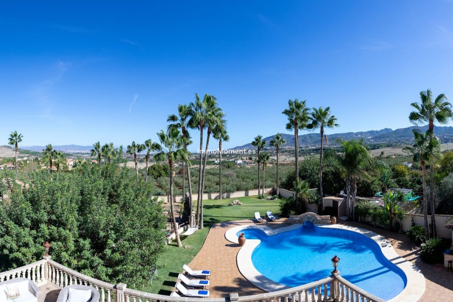 Resale - Country house - Inland  - Alhaurín de la Torre