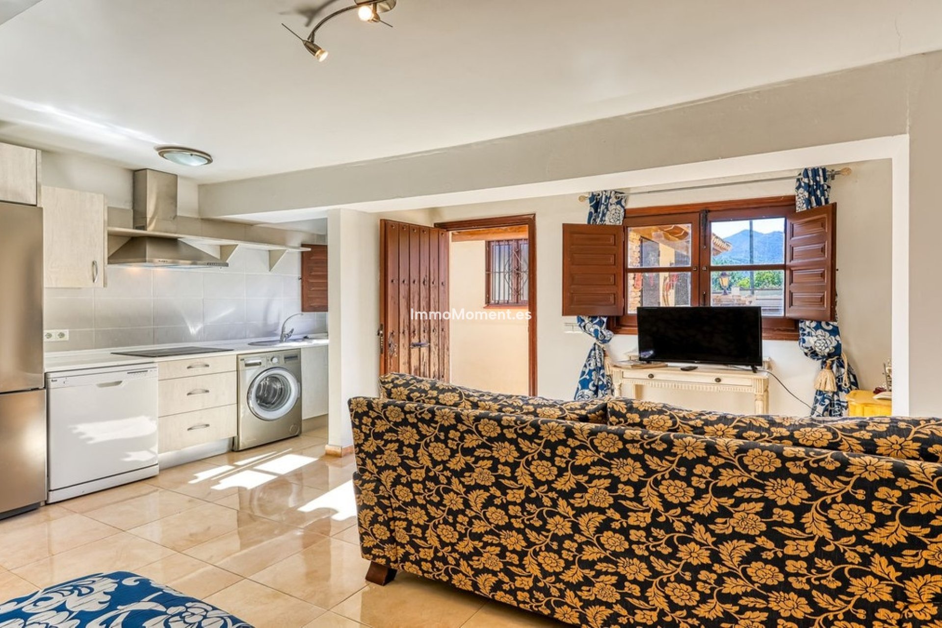 Resale - Country house - Inland  - Alhaurín de la Torre