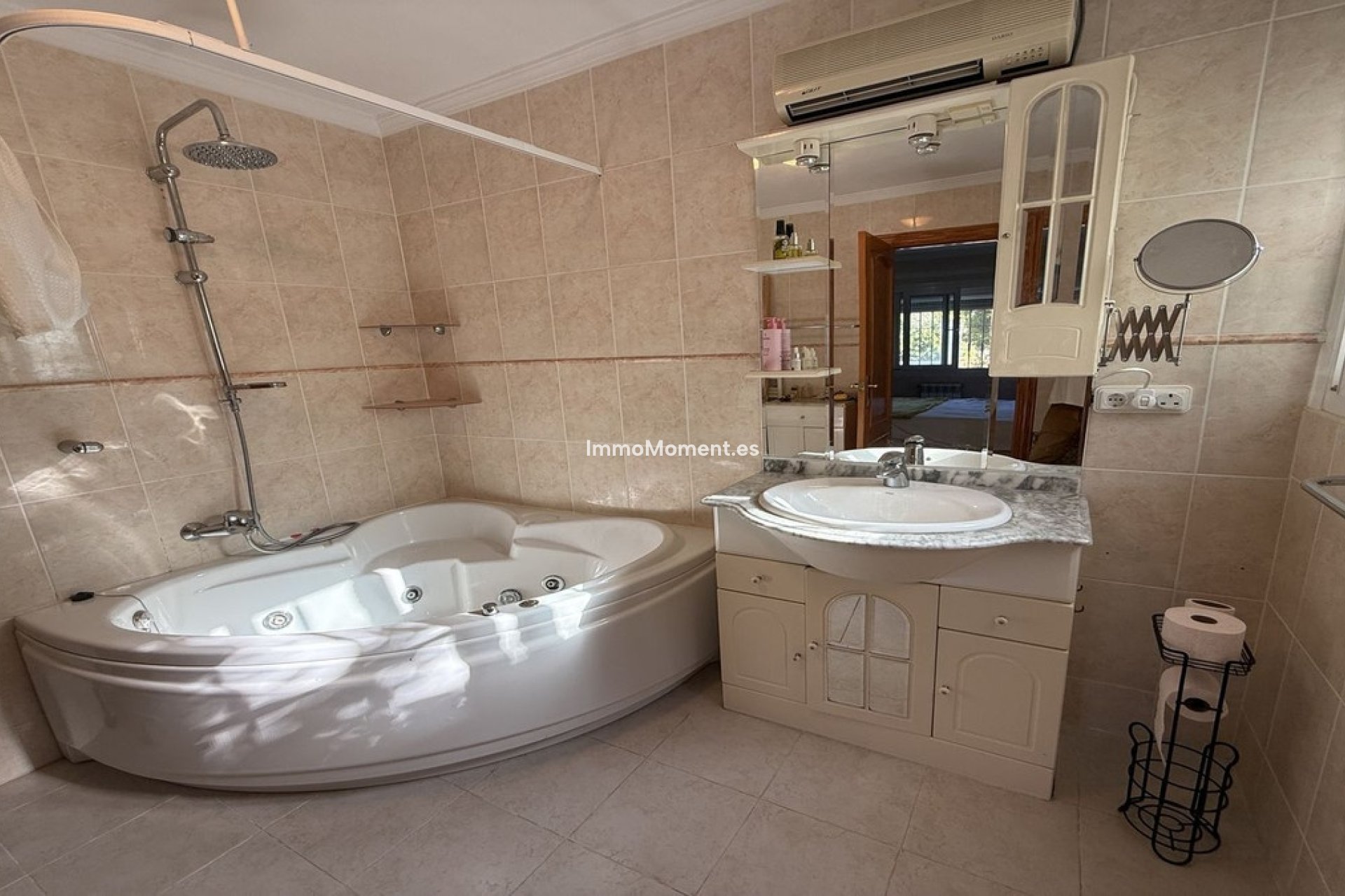 Resale - Country house - Inland  - Alhaurín de la Torre