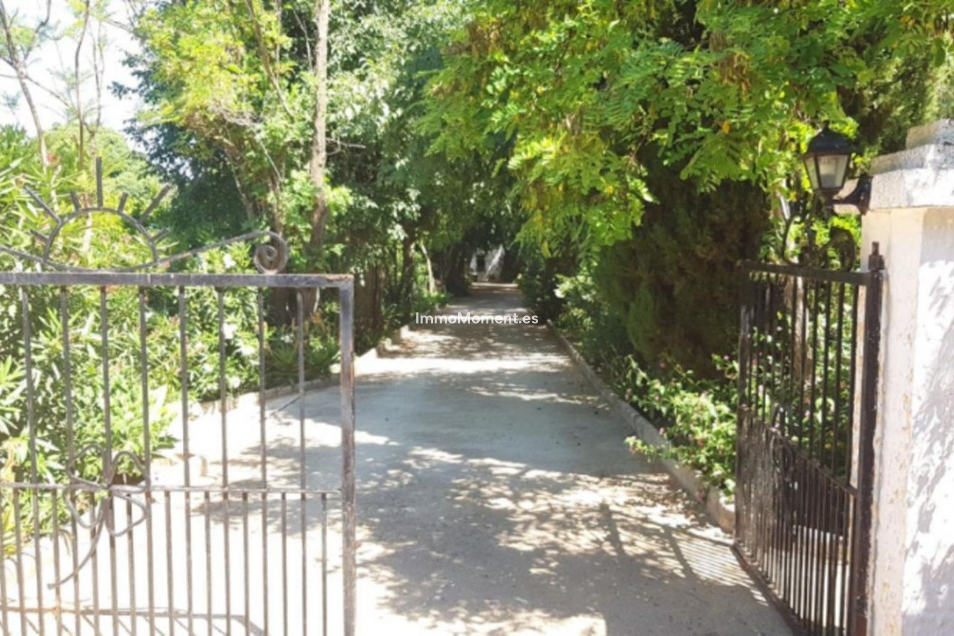 Resale - Country house - Inland  - Alhaurín de la Torre