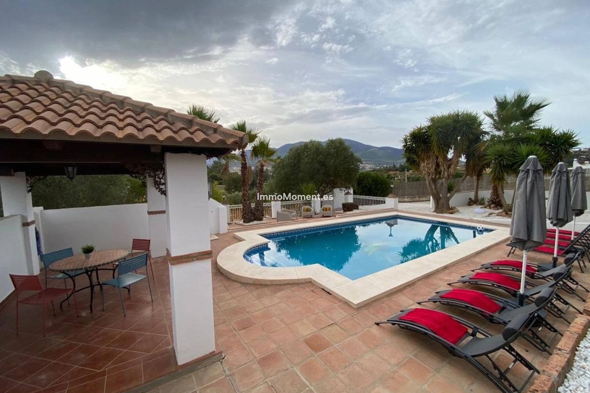 Resale - Country house - Inland  - Alhaurín el Grande Centro