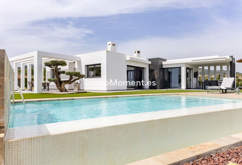 Resale - Country house - Inland  - Alhaurín el Grande Centro