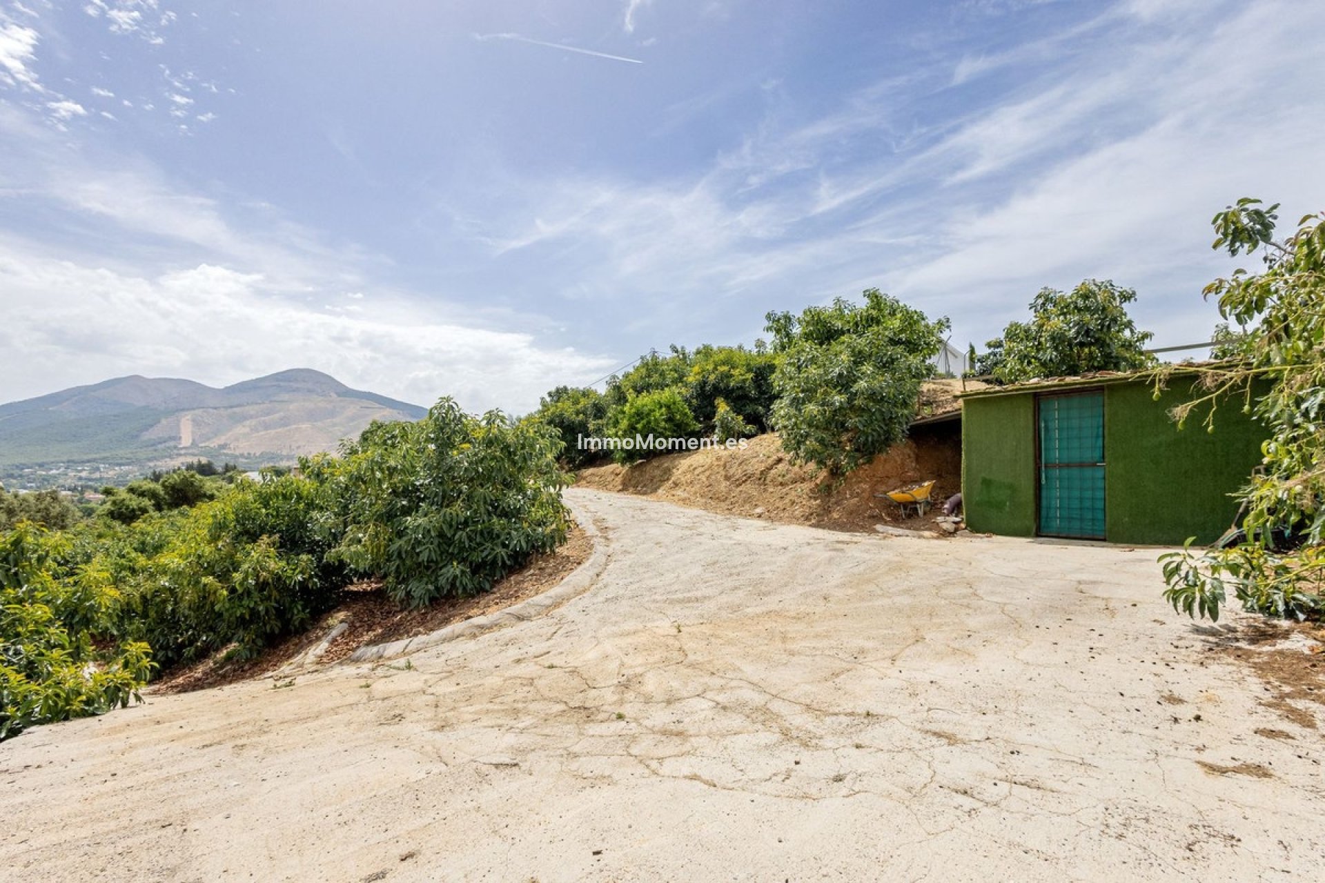 Resale - Country house - Inland  - Alhaurín el Grande Centro