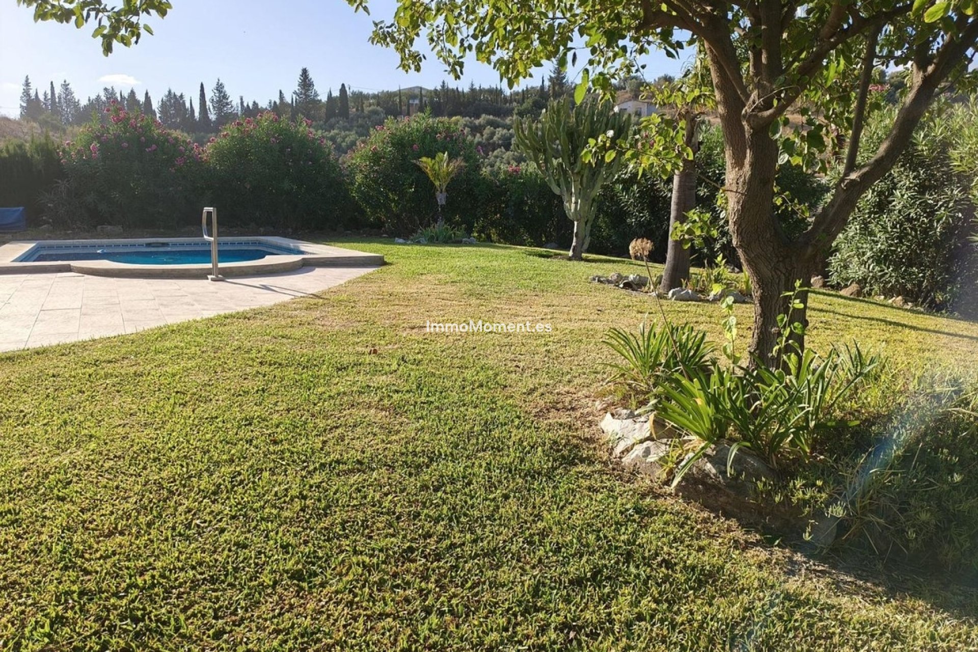 Resale - Country house - Inland  - Alhaurín el Grande Centro