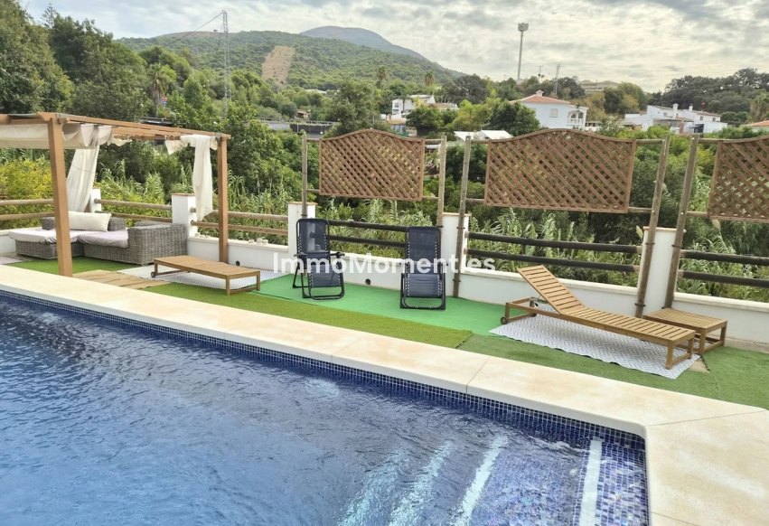 Resale - Country house - Inland  - Alhaurín el Grande Centro