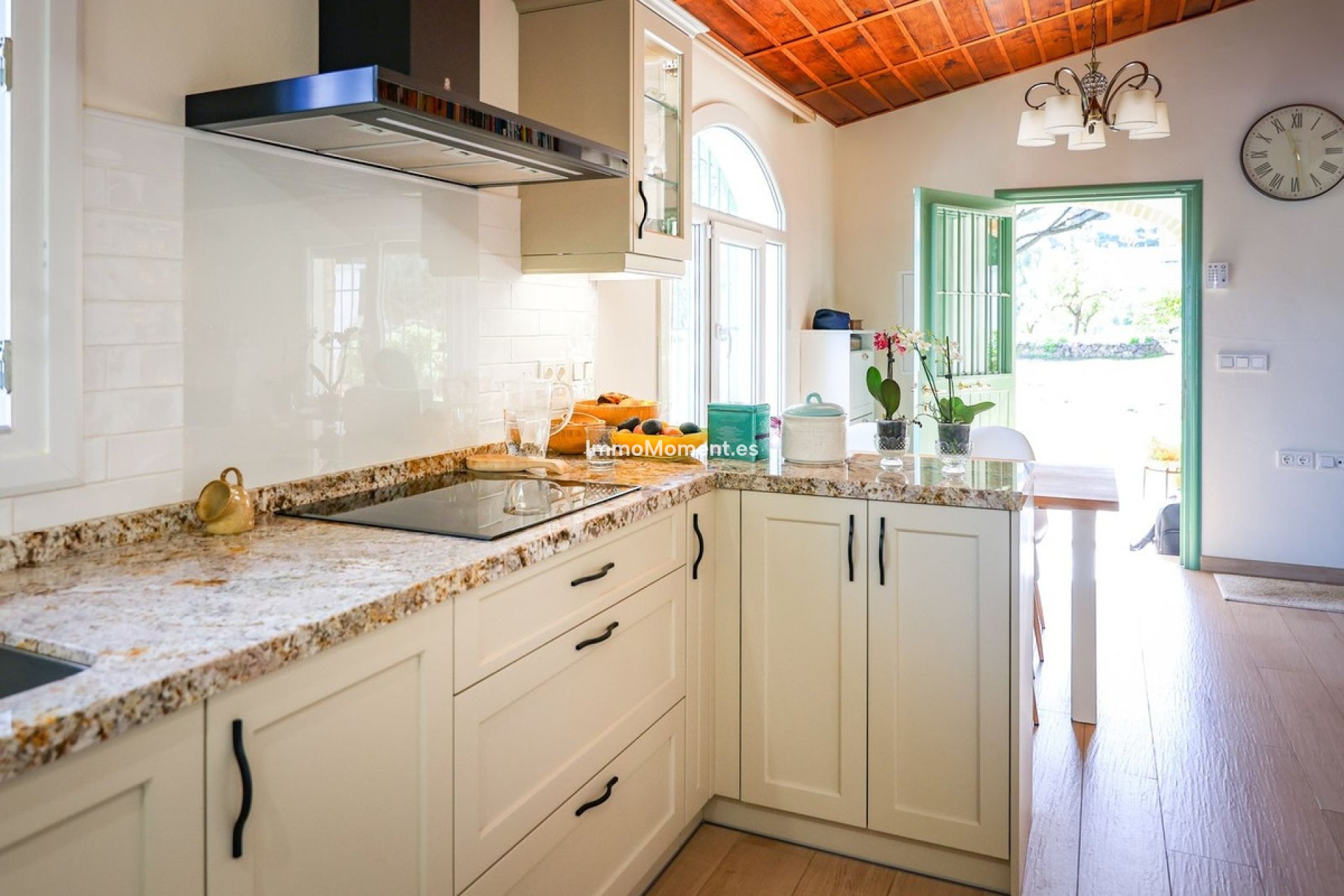 Resale - Country house - Inland  - Alhaurín el Grande Centro