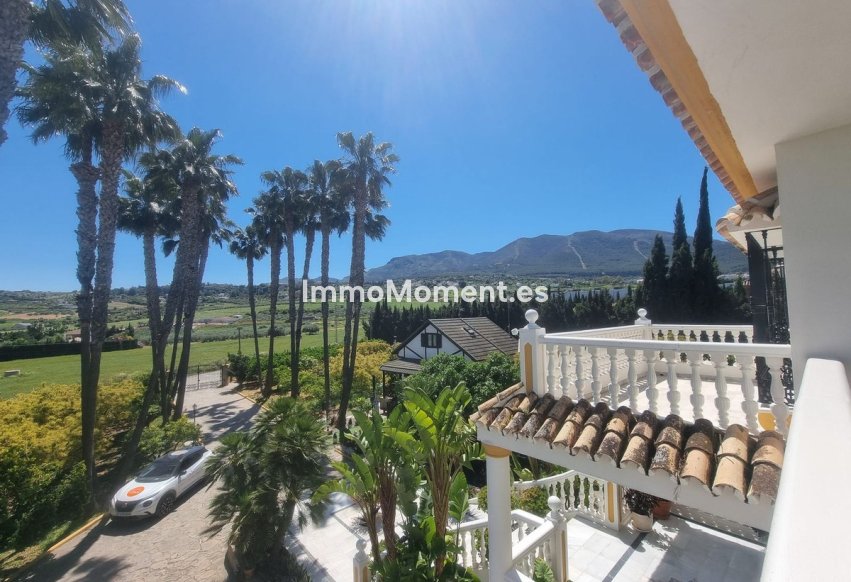 Resale - Country house - Inland  - Alhaurín el Grande Centro