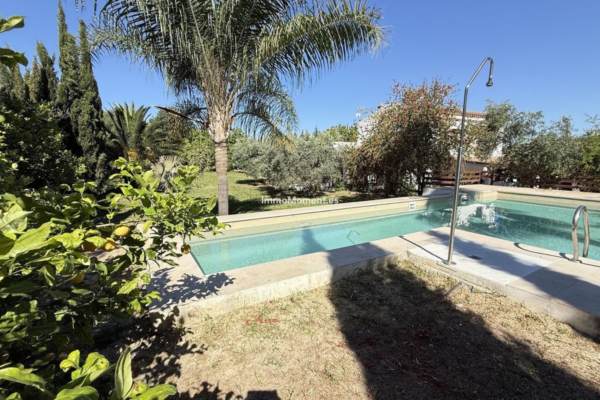 Resale - Country house - Inland  - Alhaurín el Grande Centro