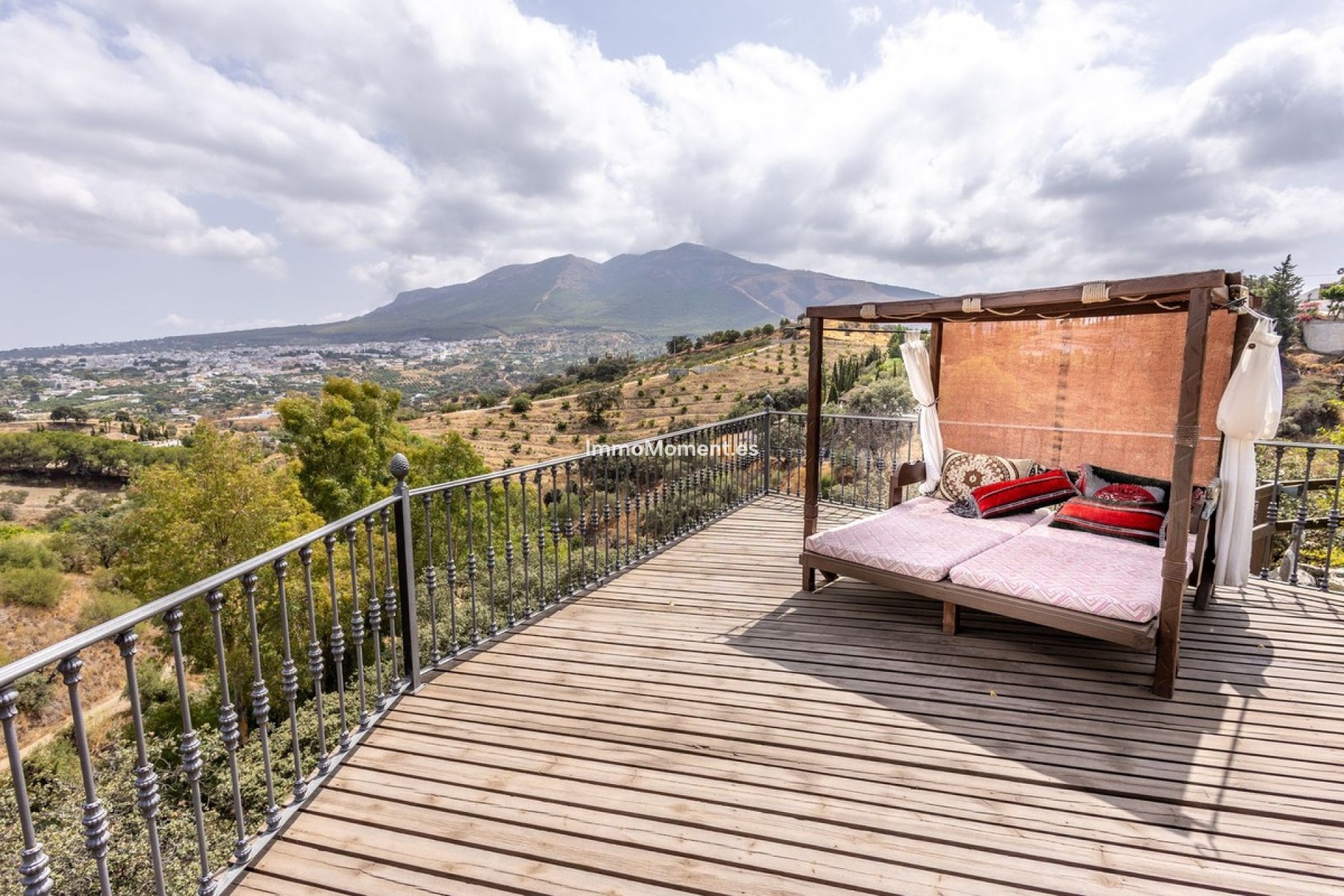 Resale - Country house - Inland  - Alhaurín el Grande Centro