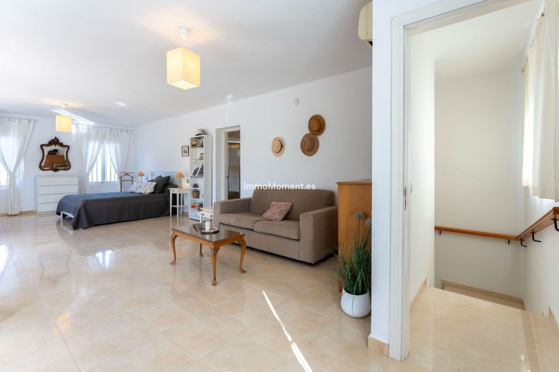 Resale - Country house - Inland  - Alhaurín el Grande Centro