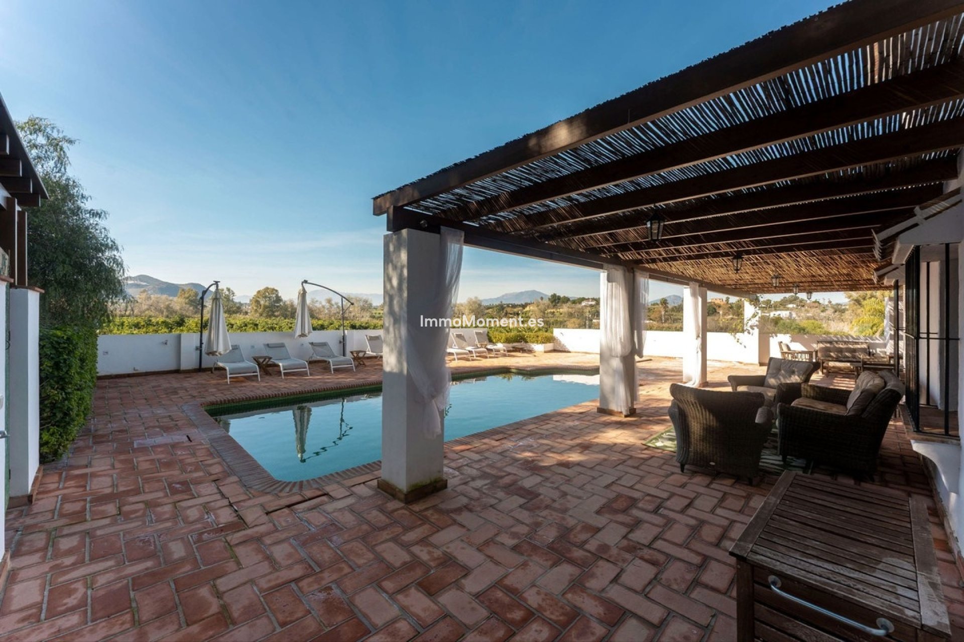 Resale - Country house - Inland  - Alhaurín el Grande Centro