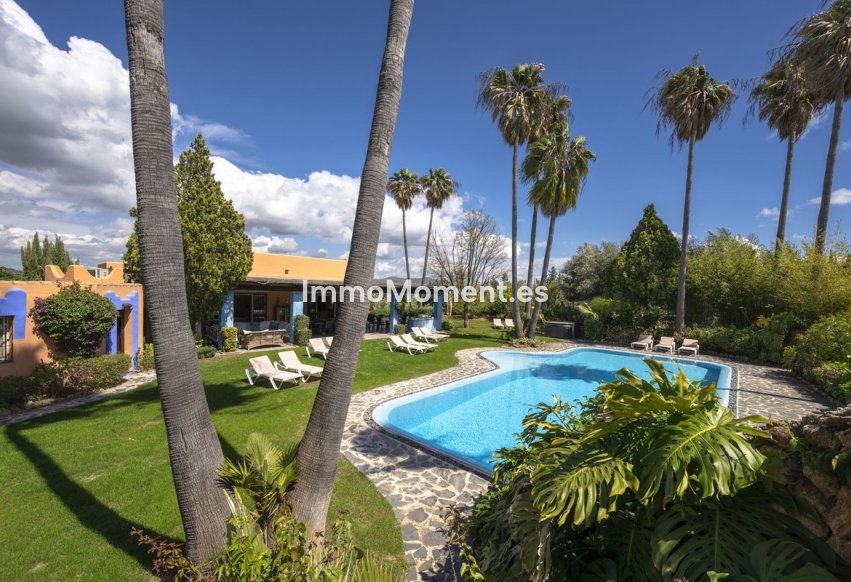 Resale - Country house - Inland  - Alhaurín el Grande Centro