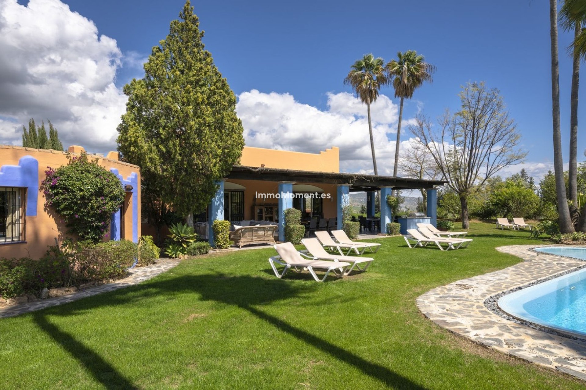 Resale - Country house - Inland  - Alhaurín el Grande Centro