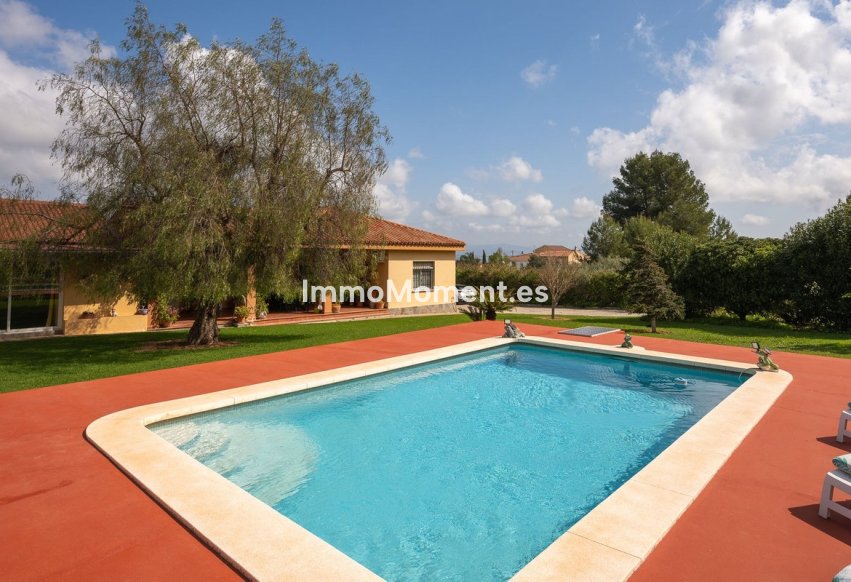 Resale - Country house - Inland  - Alhaurín el Grande Centro