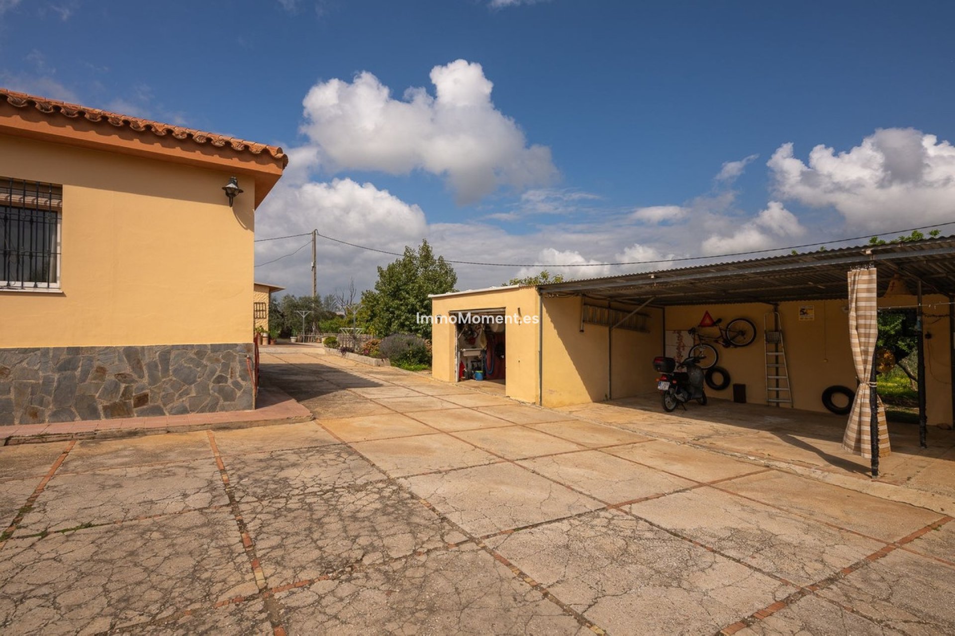 Resale - Country house - Inland  - Alhaurín el Grande Centro
