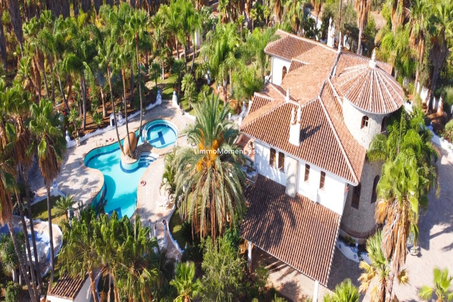 Resale - Country house - Inland  - Alhaurín el Grande Centro