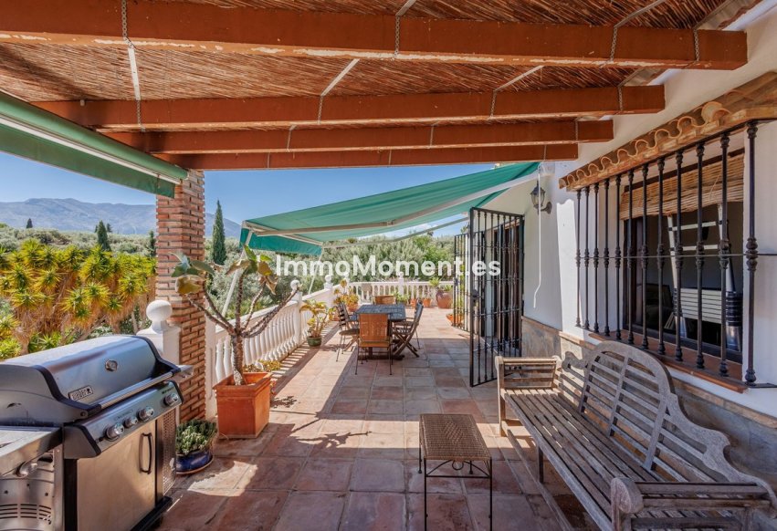 Resale - Country house - Inland  - Alhaurín el Grande Centro