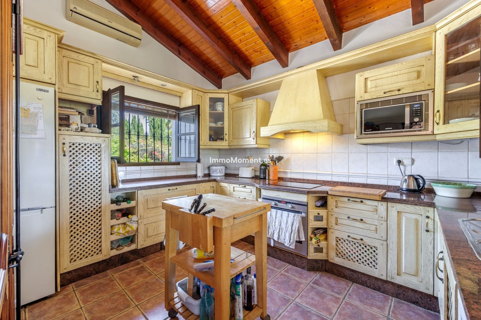 Resale - Country house - Inland  - Alhaurín el Grande Centro