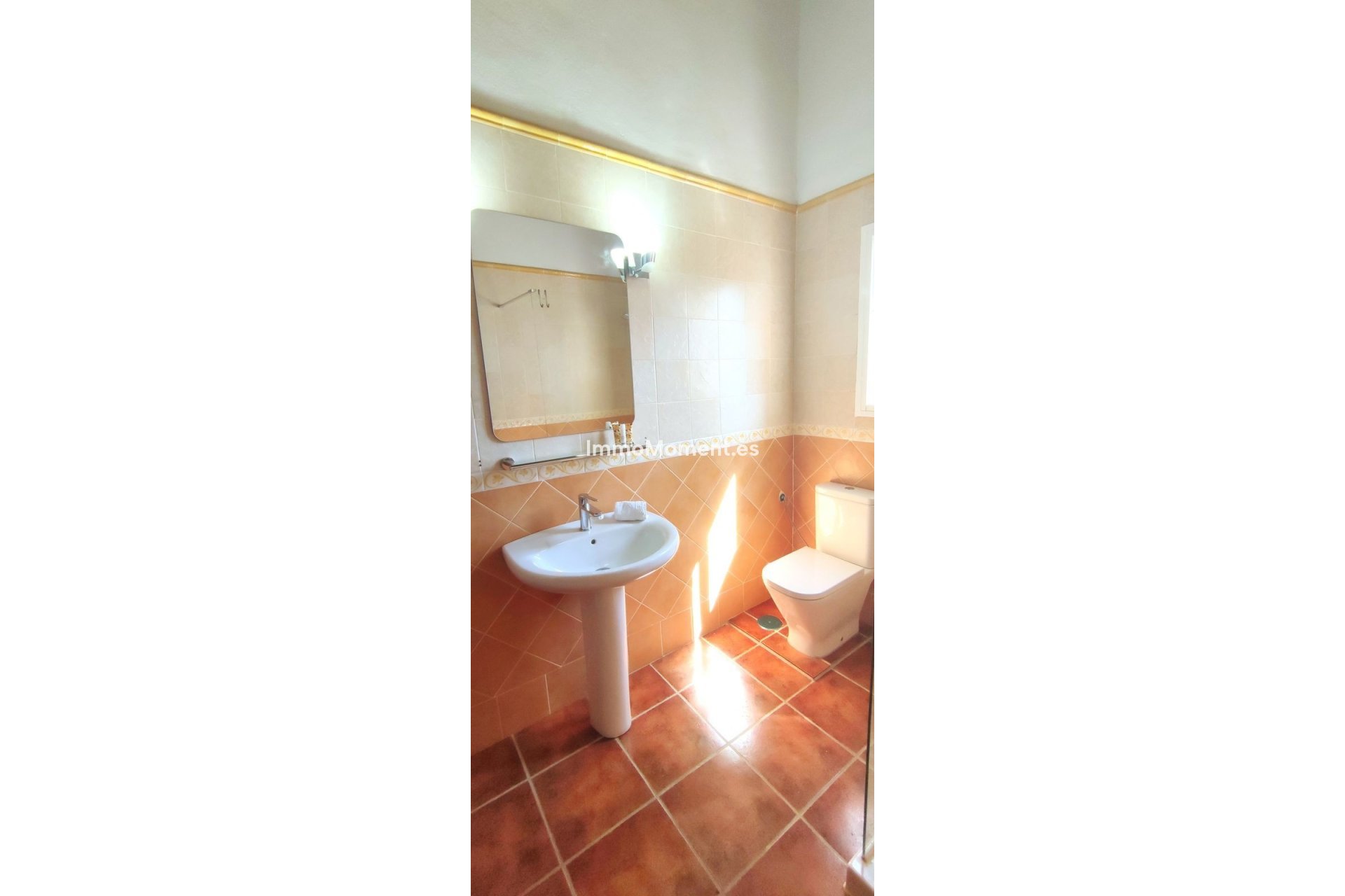 Resale - Country house - Inland  - Alhaurín el Grande Centro