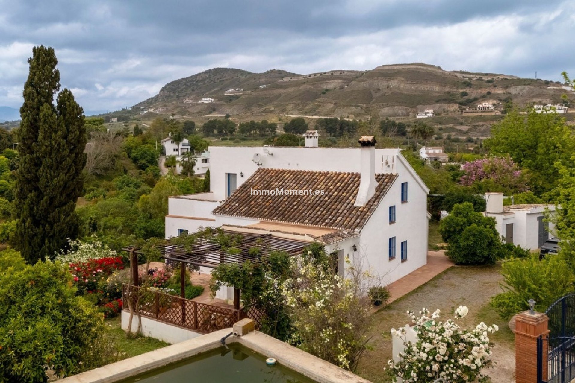 Resale - Country house - Inland  - Alhaurín el Grande Centro