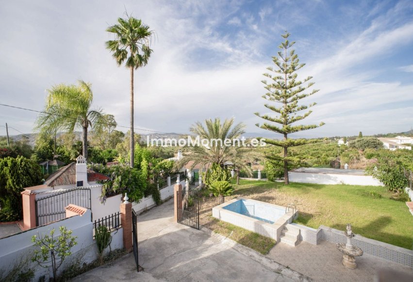 Resale - Country house - Inland  - Alhaurín el Grande Centro