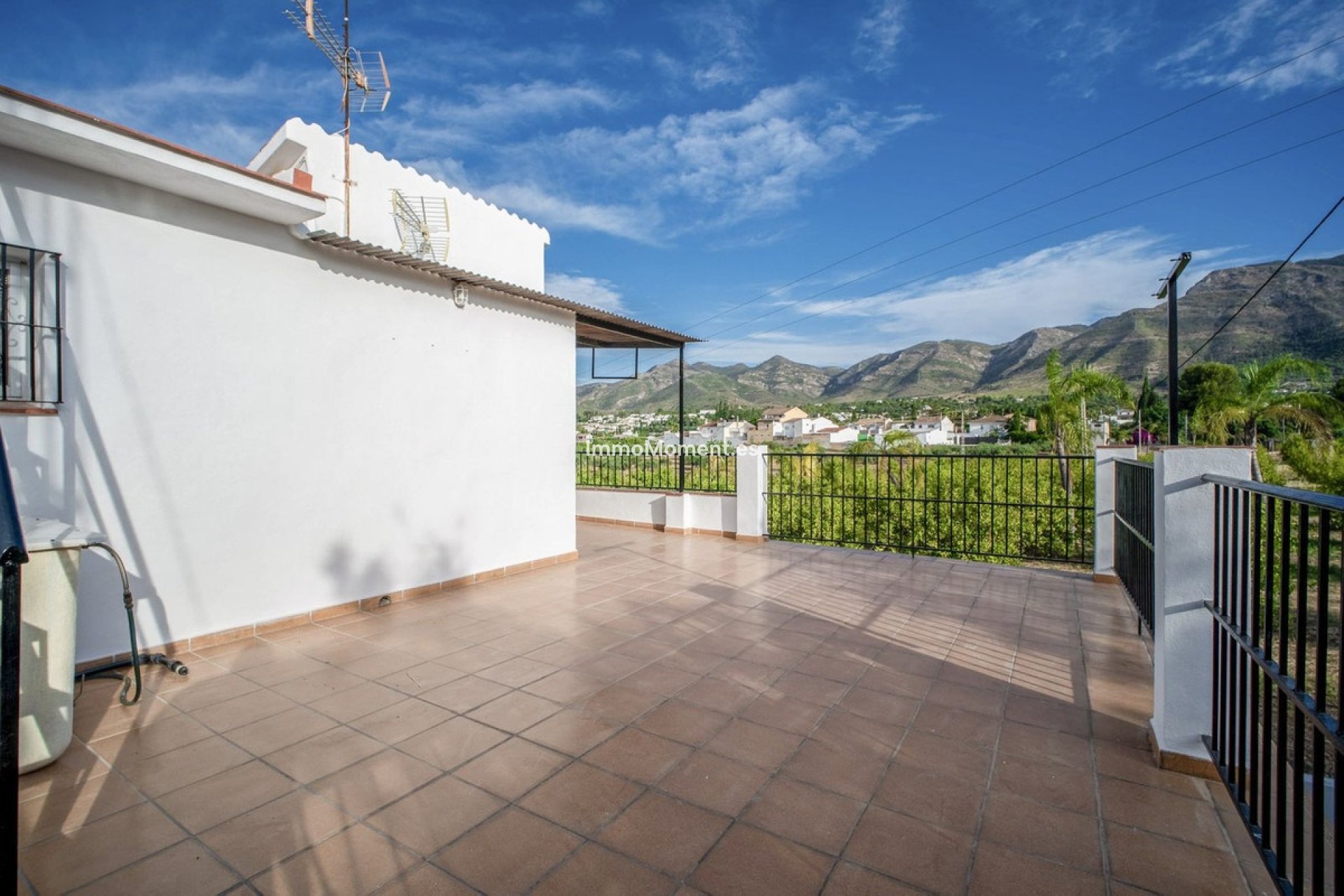 Resale - Country house - Inland  - Alhaurín el Grande Centro